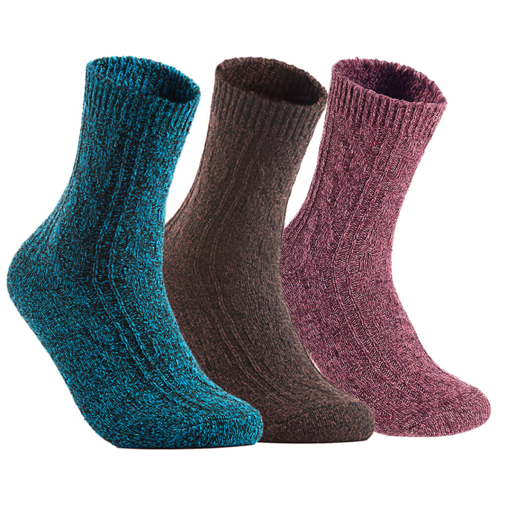 HR1613 Women's 3-Pair Socks - Random Colors