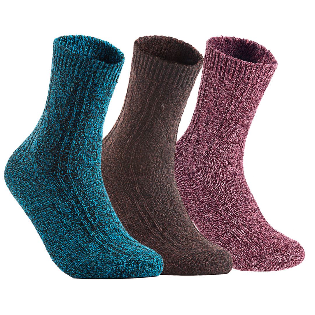 HR1613 Women's 3-Pair Socks - Random Colors